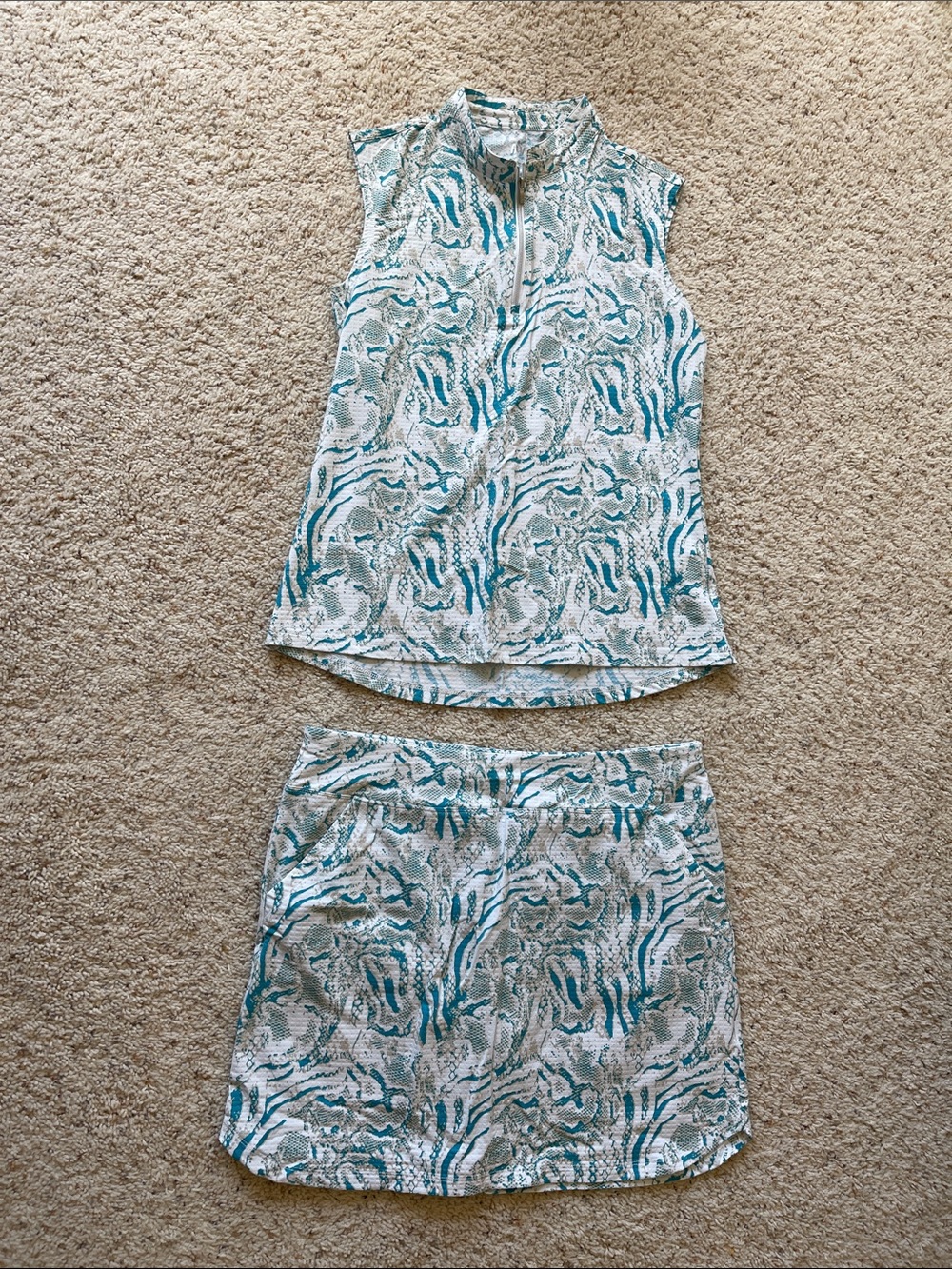 Sleeveless Zip Golf Top & Skort Set in Teal and White